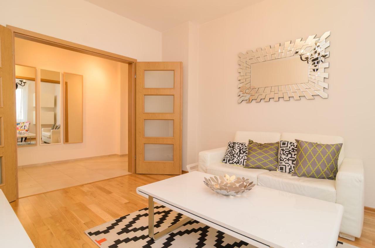 Rise & Shine Sofia Luxury Apartment By Flat Mаnager Exterior photo